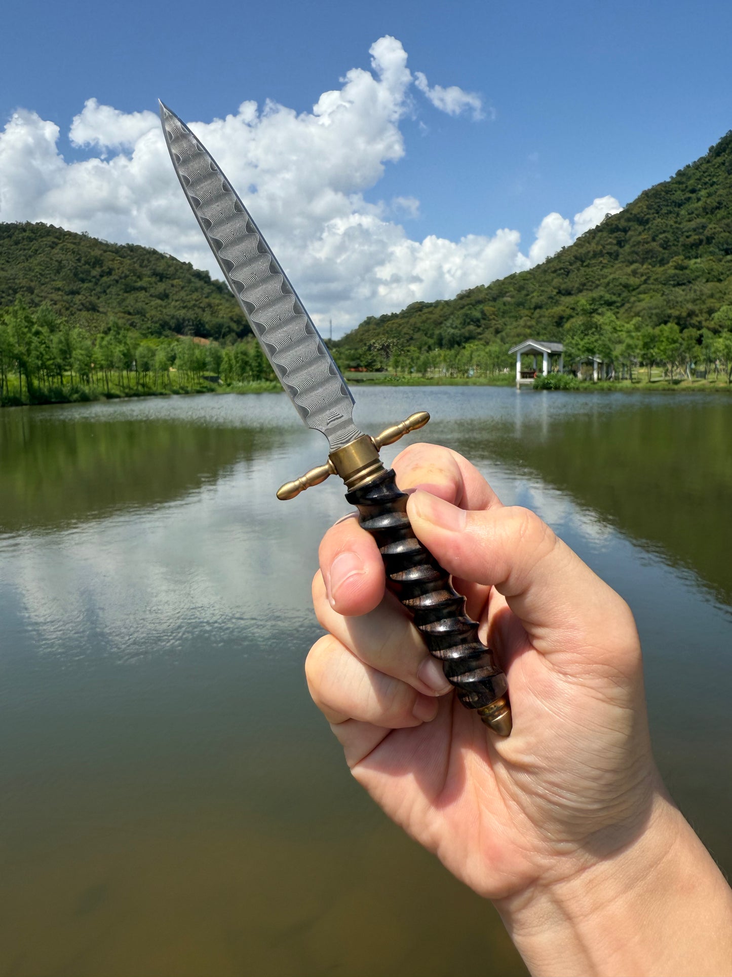 Cicada Damascus Survival Knife